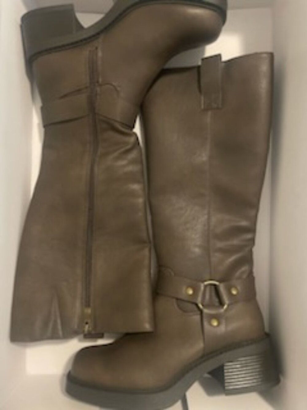 Size 7.5 Brown Boots